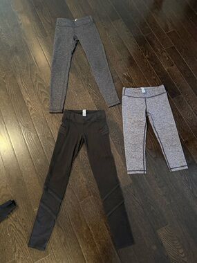 Ivivva Kids Active Leggings -

All in perfect condition!!!
Size 10